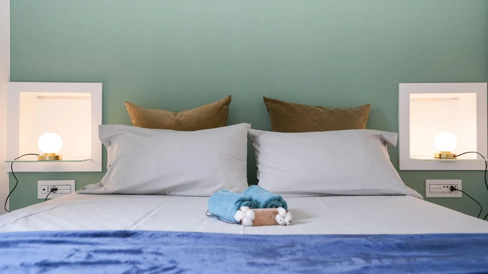 Porta Garibaldi Luxe Apartment Milan Italy