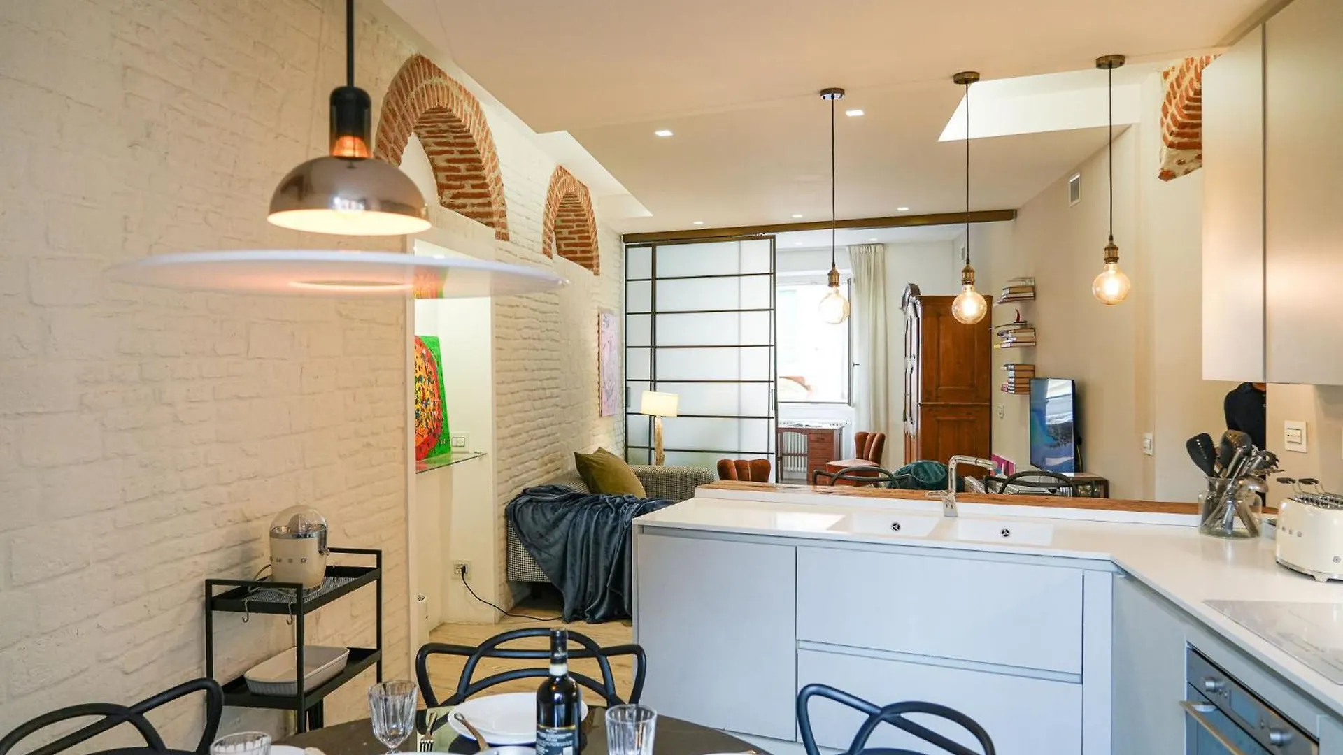 Porta Garibaldi Luxe Apartment Milan Italy