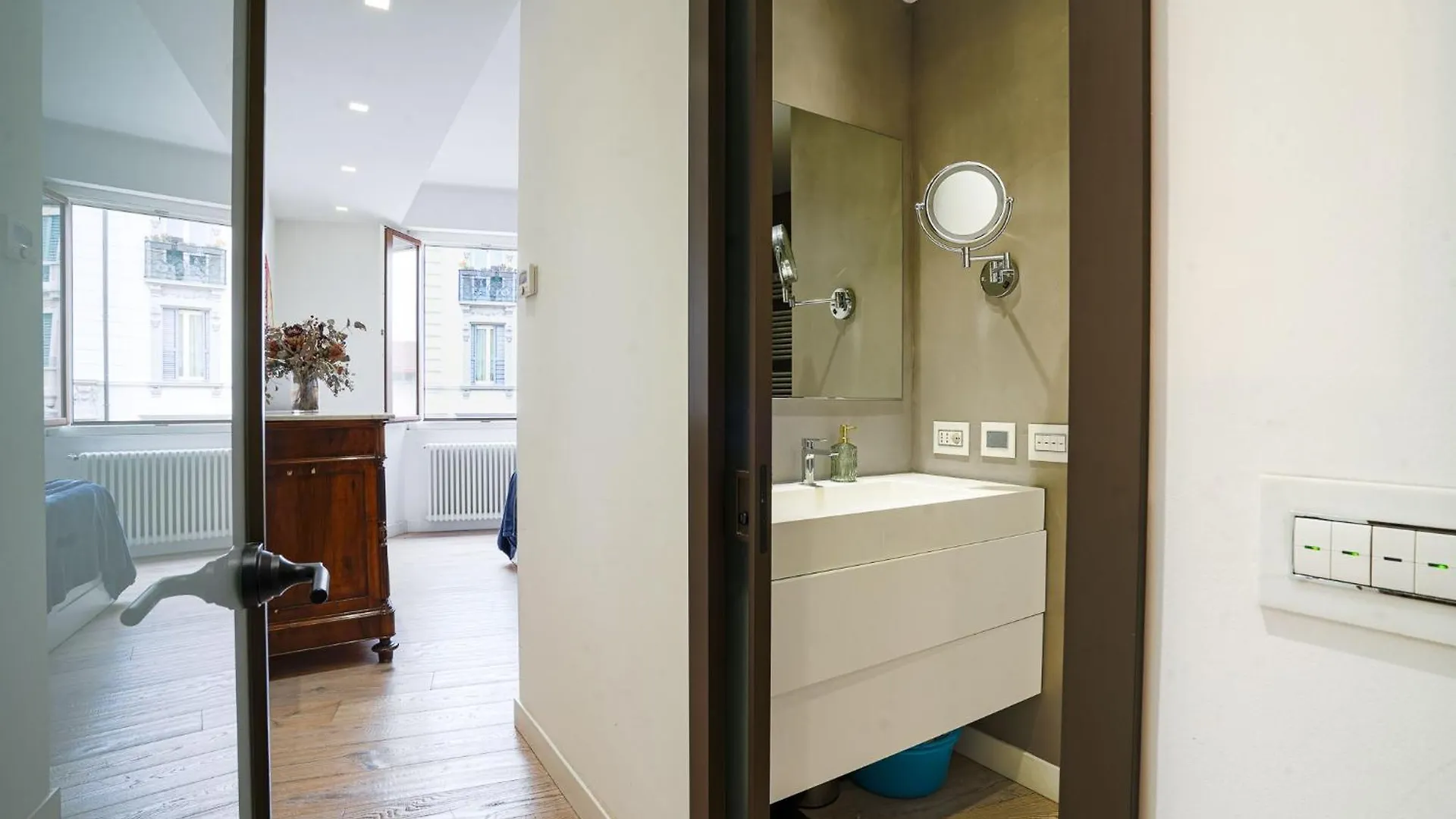 Porta Garibaldi Luxe Apartment Milan 0*,  Italy