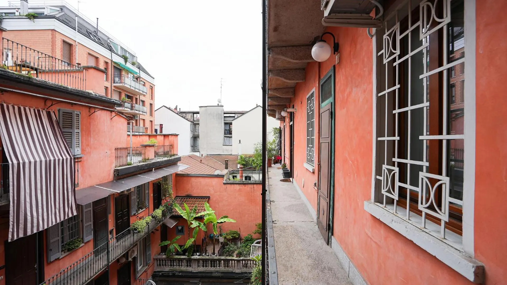 Porta Garibaldi Luxe Apartment Milan